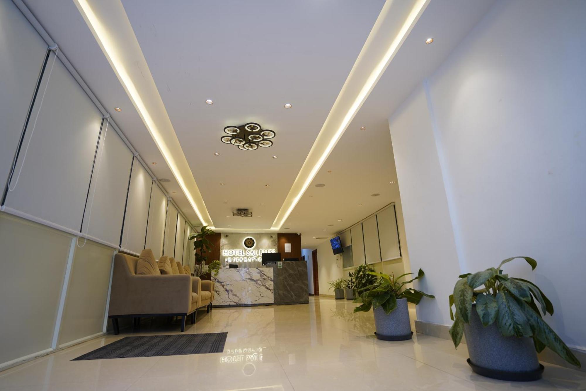 Hotel Sai Bliss Residency, Manyata Tech Park à Bangalore Extérieur photo