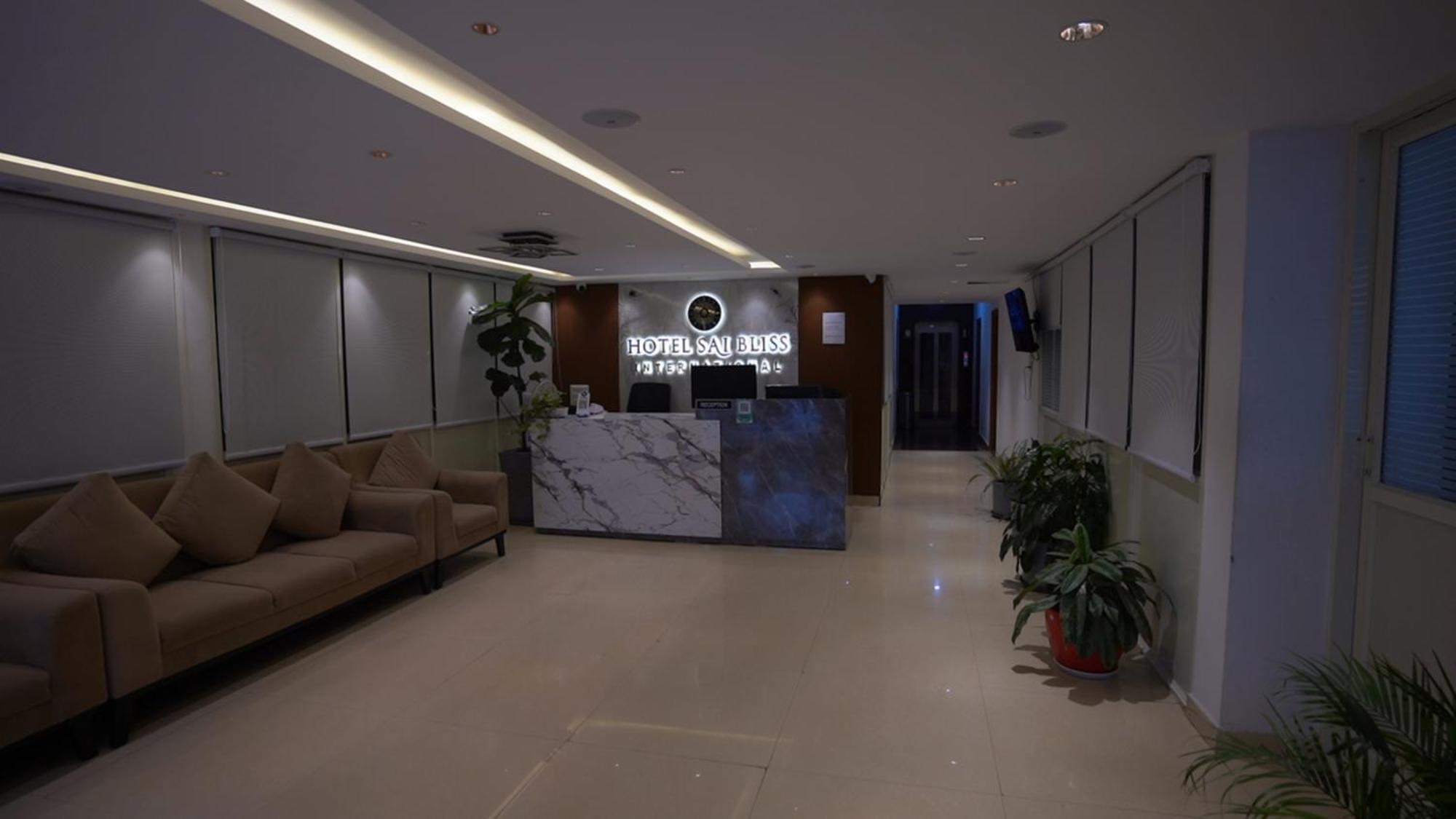 Hotel Sai Bliss Residency, Manyata Tech Park à Bangalore Extérieur photo