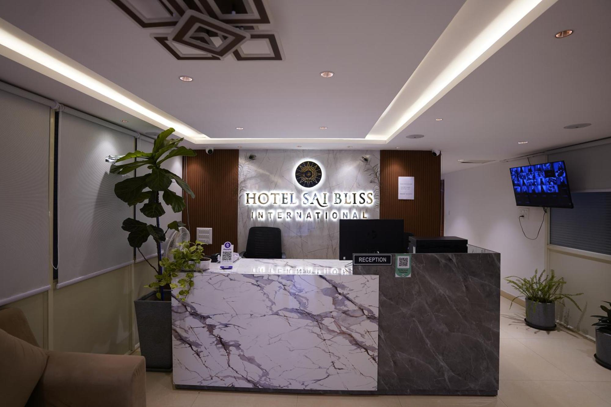 Hotel Sai Bliss Residency, Manyata Tech Park à Bangalore Extérieur photo