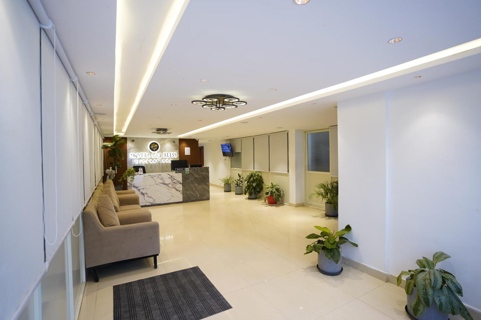 Hotel Sai Bliss Residency, Manyata Tech Park à Bangalore Extérieur photo