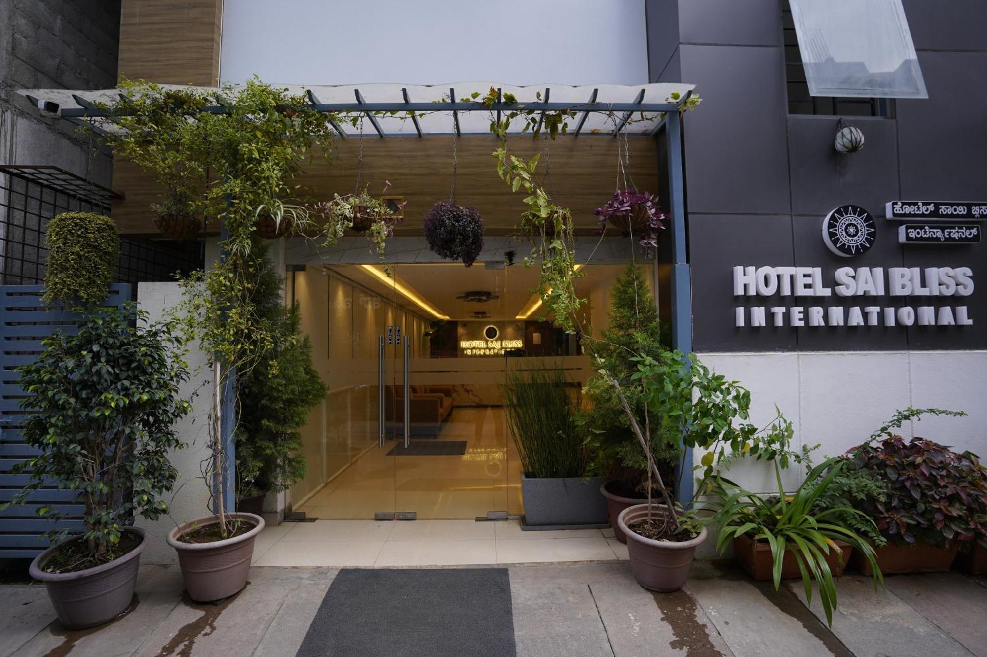 Hotel Sai Bliss Residency, Manyata Tech Park à Bangalore Extérieur photo