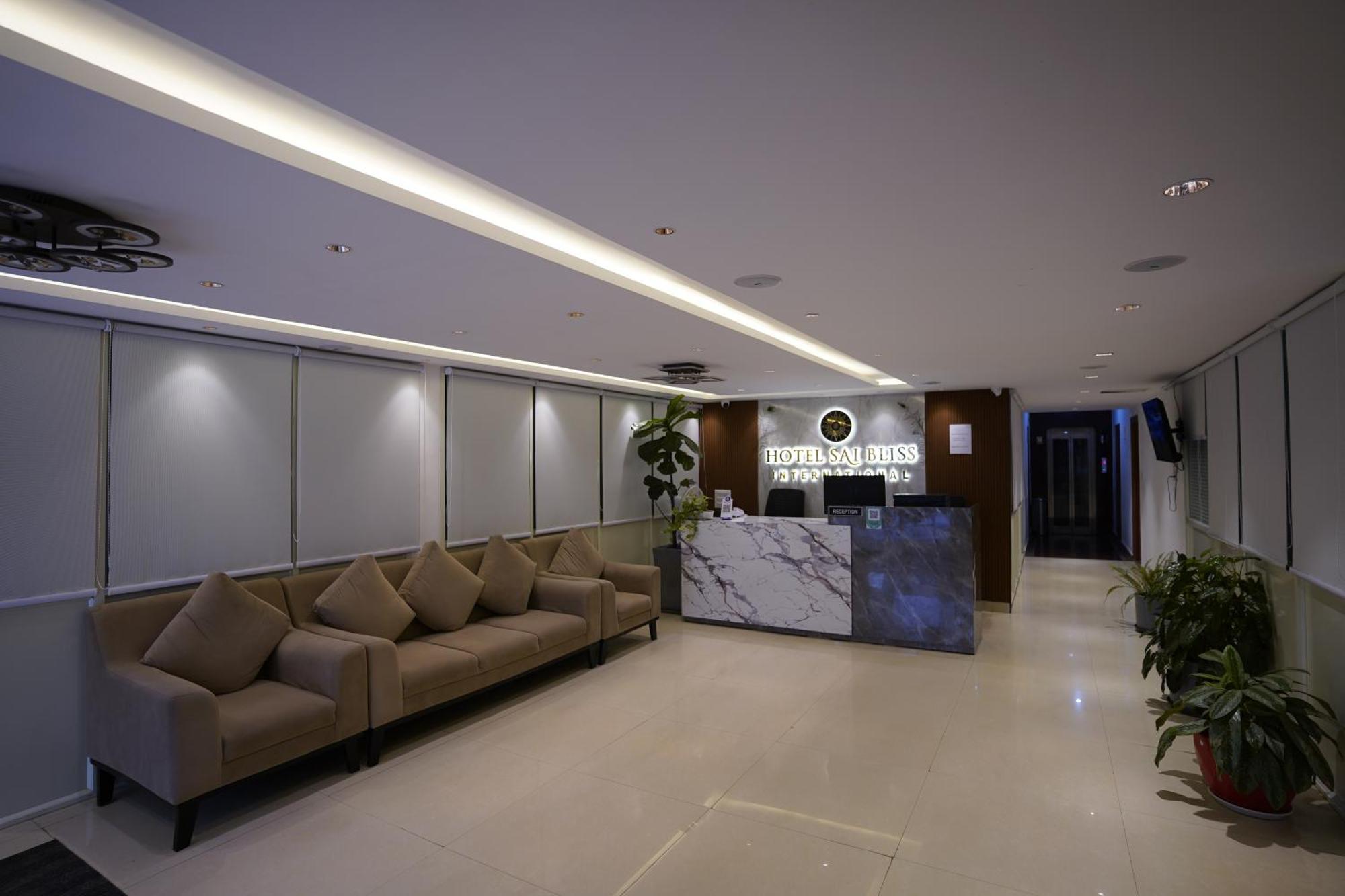 Hotel Sai Bliss Residency, Manyata Tech Park à Bangalore Extérieur photo
